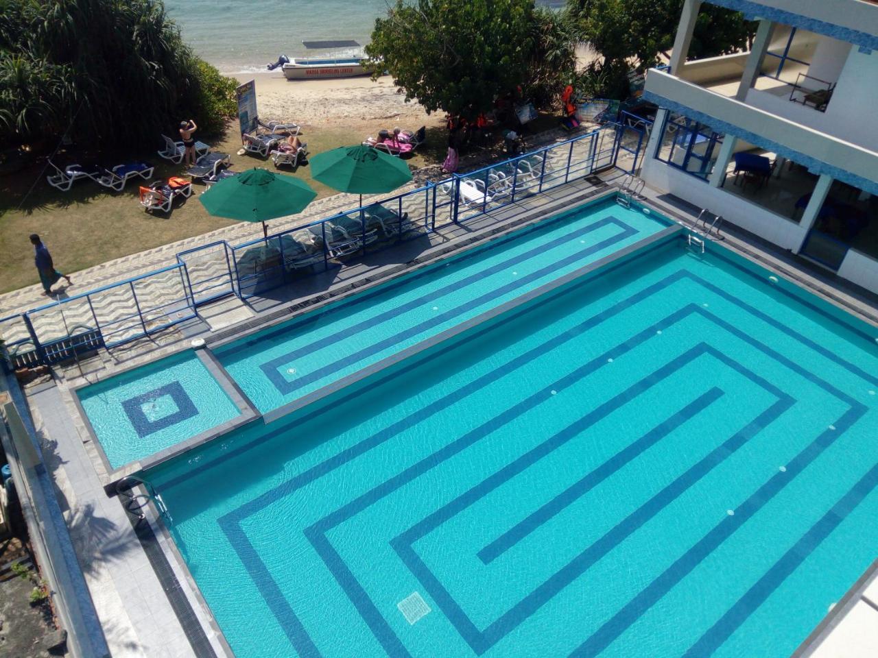 Paradise Beach Resort & Diving School Mirissa Dış mekan fotoğraf